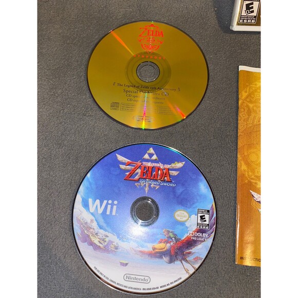The Legend of Zelda: Skyward Sword (Nintendo Wii, 2011) Complete CIB Tested + CD - Picture 3 of 8